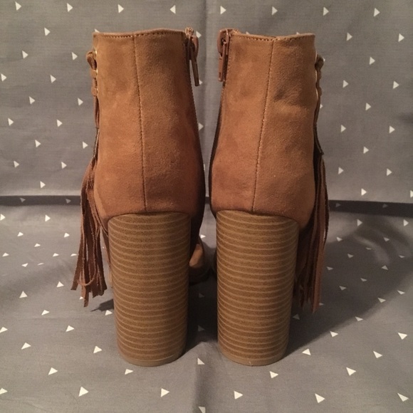 NWOT Chunky booties Sz 5.5 - Picture 3 of 4
